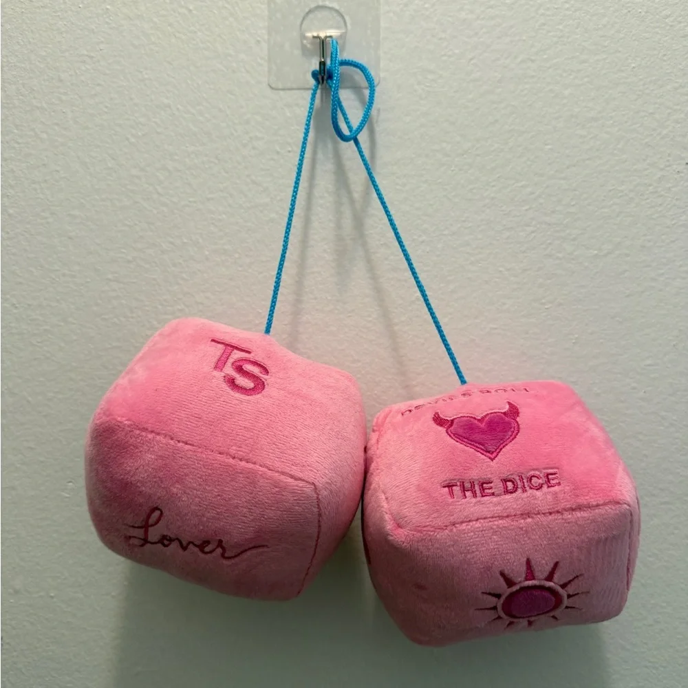 Taylor Swift Lover Dice Merch - Picture 3 of 7